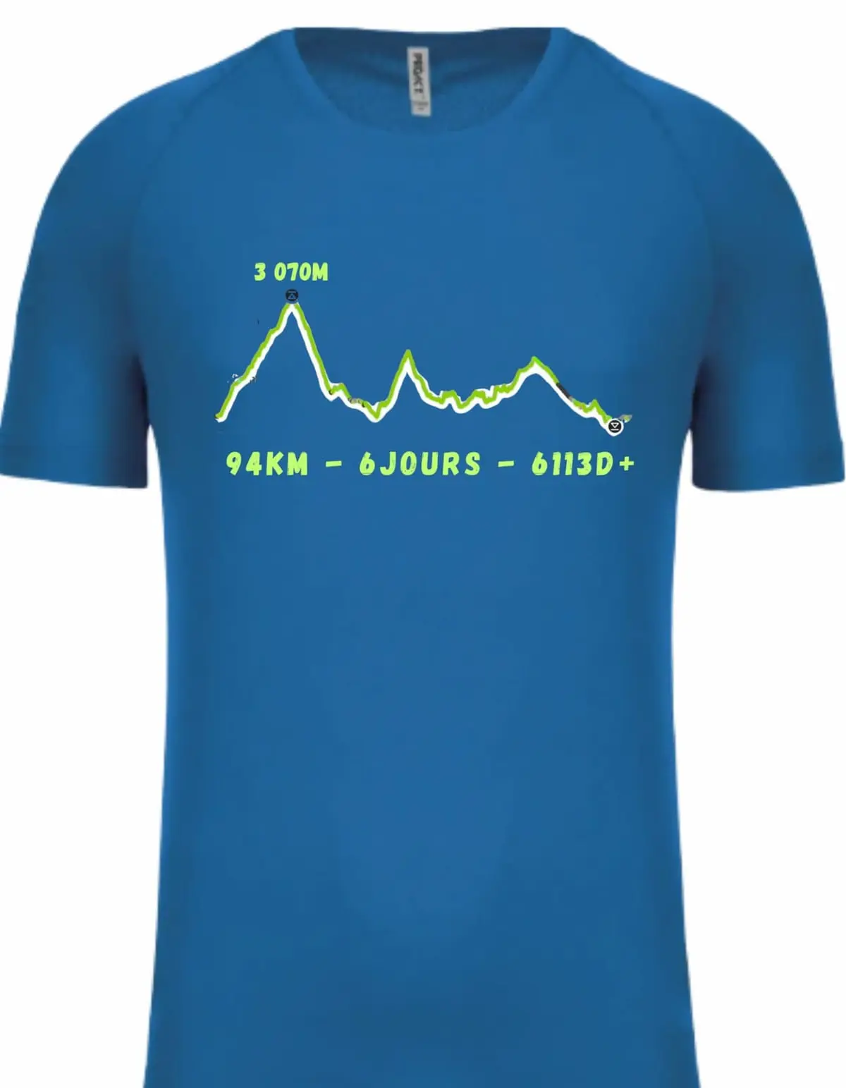 T-shirt de sport bleu à col V, floqué « Finisher ».